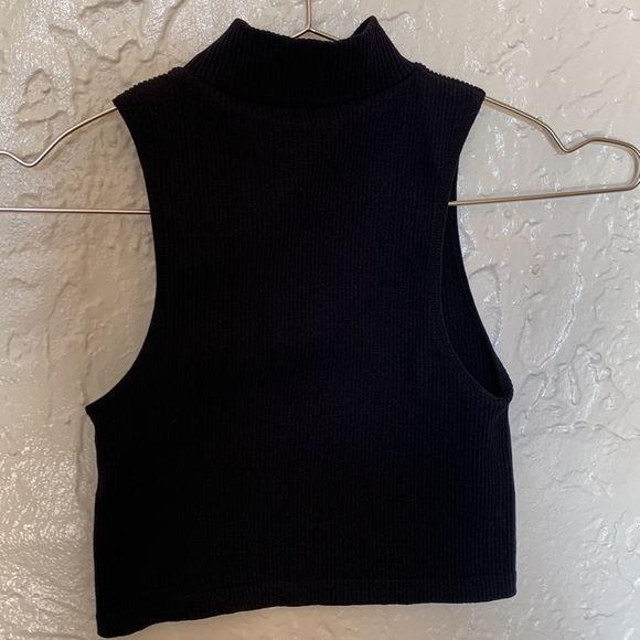 Zara Ribbed Crop Top - Picture 3 of 4